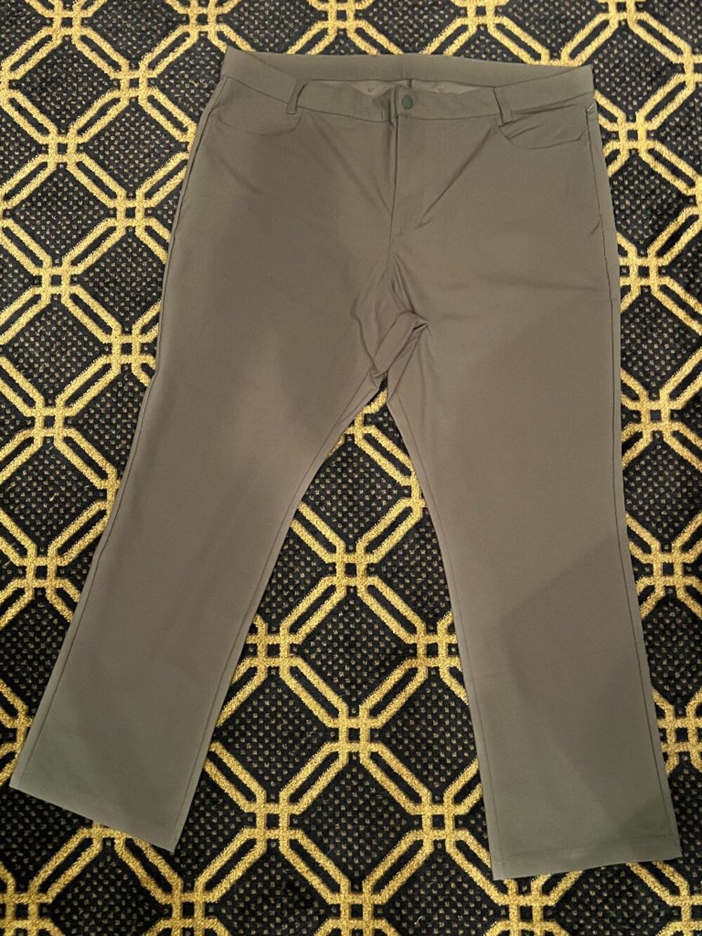 Old Navy Active The Hybrid Pant Men’s 42x30 Gray Performance Golf Pants